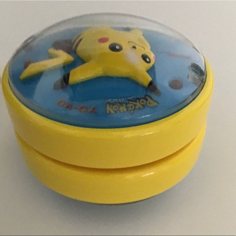 Pokemon Pikachu Yo-yo Lights Up Toy Vintage Yo yo Light - Picture 5 of 15